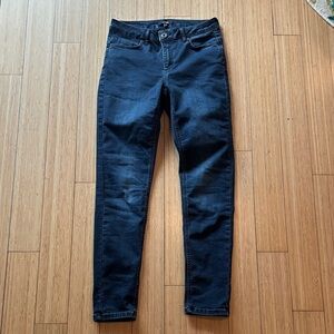 Women's Skinny Jeans in Dark Blue Stretch Denim